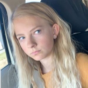 Meet your Posher, Mikayla